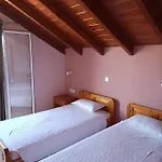 Batolios Nyaraló